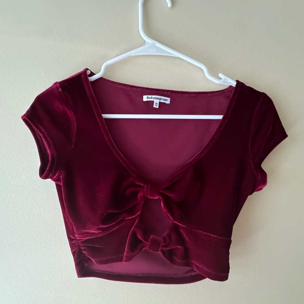 Reformation Women's Burgundy Velvet Cropped Top - size XS